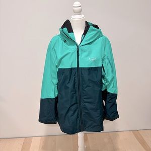 Arc’teryx Shaska IS Jacket, sz XL, color “Illucination”.  Worn for 4 ski days.